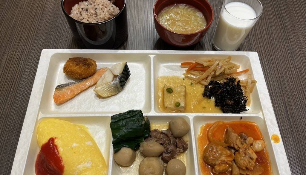 朝食ビュッフェ / 3