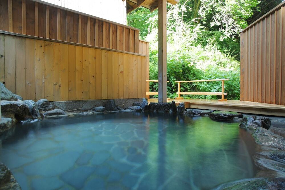 2つの源泉をゆったりと楽しむ4239564