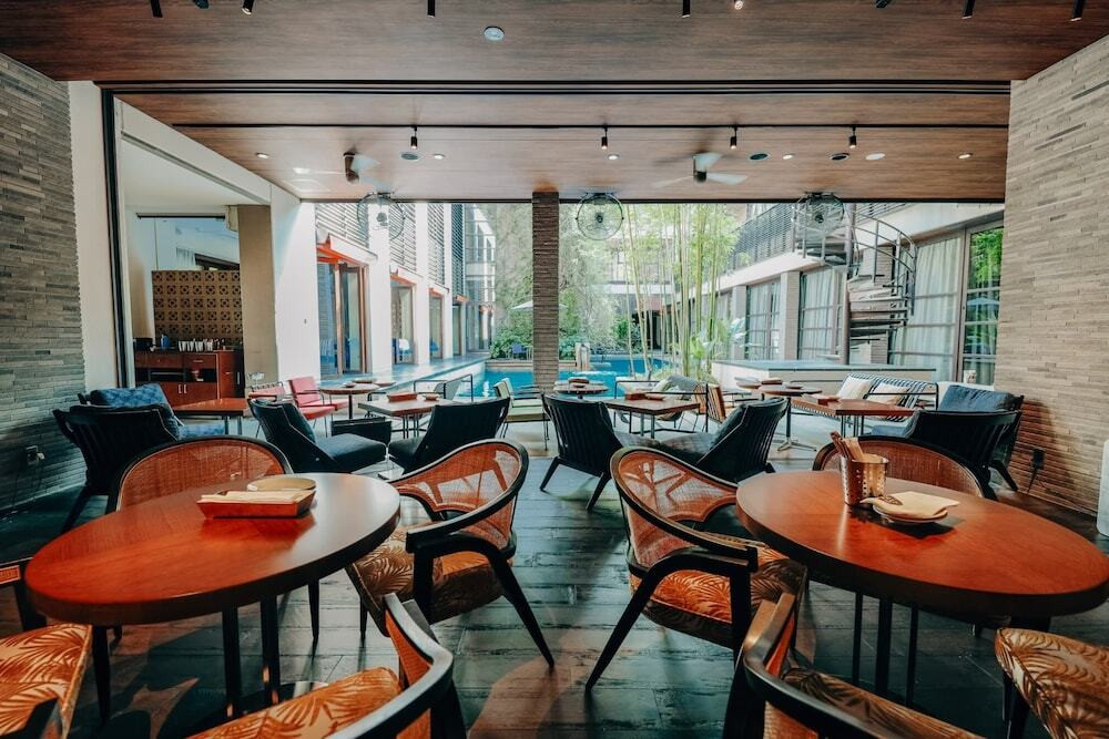 WITH THE STYLE FUKUOKA4085516