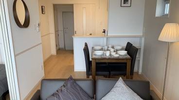 客室内のダイニングエリア / 27