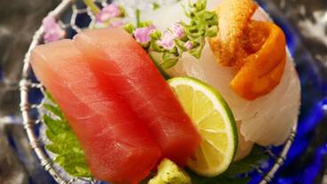 食事・飲み物 / 4