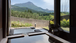 和洋室　由布岳ビュー　『伽羅』