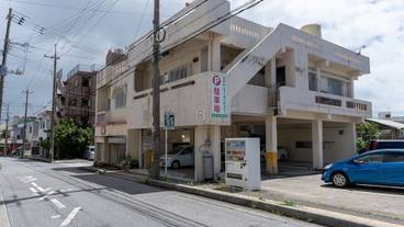 駐車場 / 10