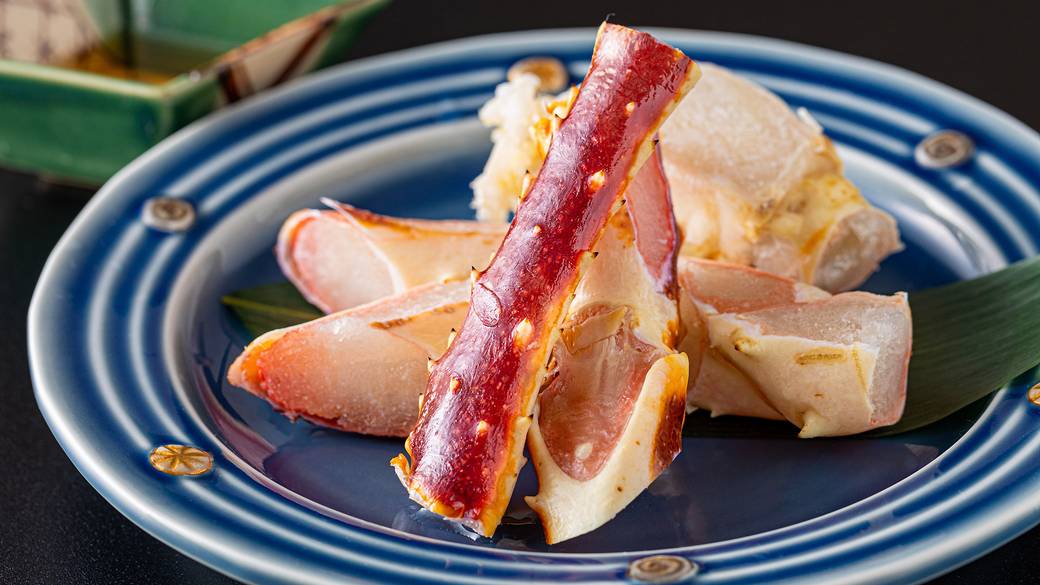 メインが選べる夕食
部屋食で家族水入らず / 2