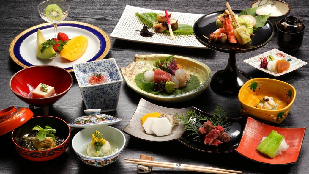 ゆったりと
五感で味わう旬の和食 / 1