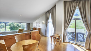 ラグジュアリー スイート