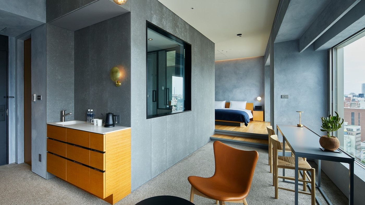 奥深いネイビーが上質。都会的で洗練された空間4085048