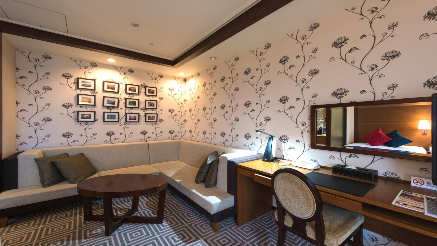 プレミアツイン