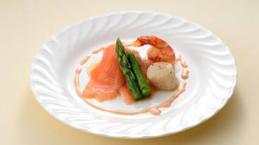 食事・飲み物 / 4