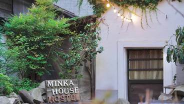 施設の正面 / 16