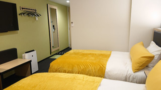 ツインルーム セミダブルベッド2台 禁煙 (A)