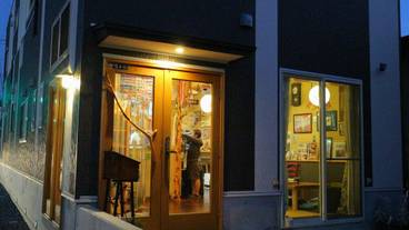 施設の入り口 / 11