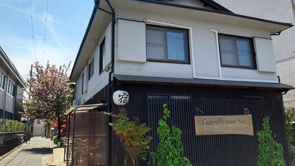 施設の正面