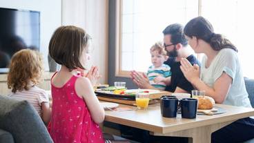 客室内のダイニングエリア / 19