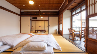 和室 ファミリールーム 共用バスルーム