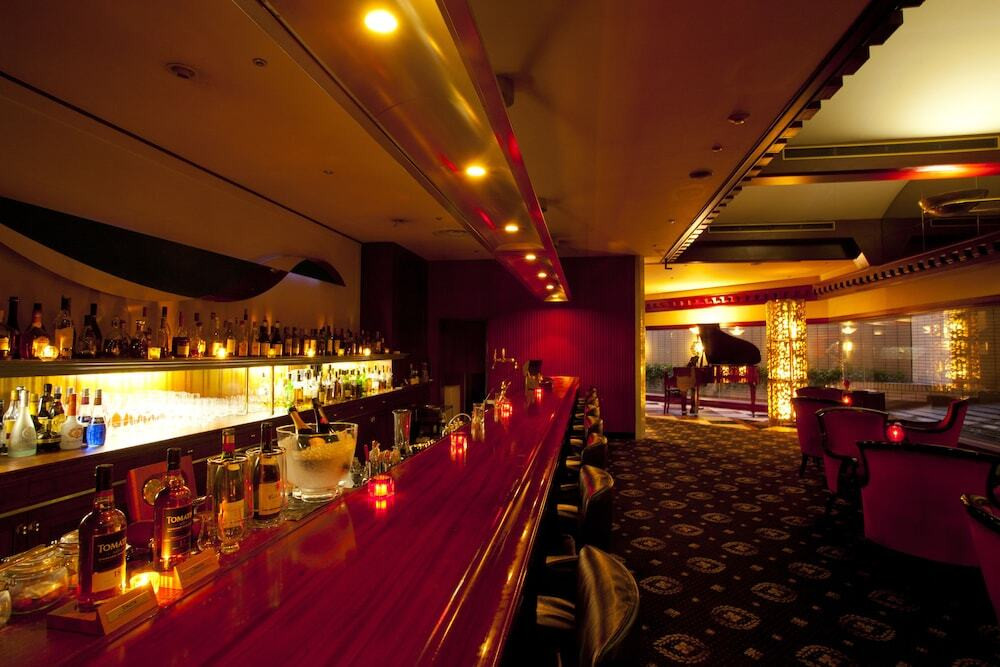 美しいピアノのメロディを聴きながら3641041