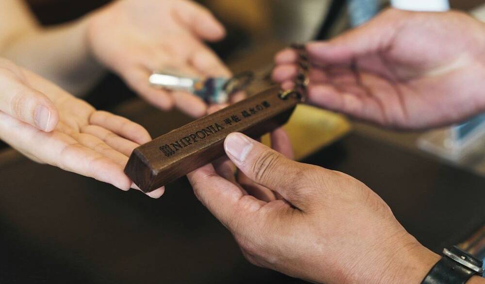 ルームキーを受け取って / 4