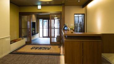 内部エントランス / 3