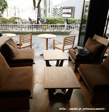 「Neighborhood and Coffee 奥沢2丁目店」内観 832151 