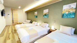 スーペリア フォースルーム 102号室 禁煙  (ソファベッド用の寝具は部屋に常備していない為 事前にリクエストが必要)