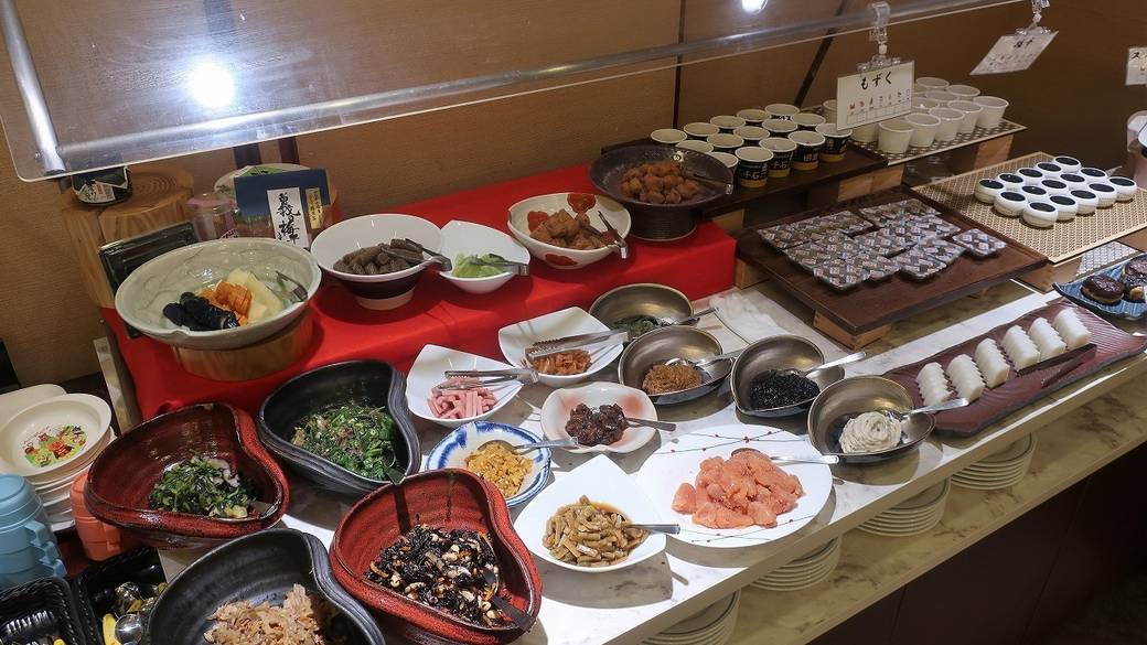 心躍るビュッフェ
大満足の朝食 / 3