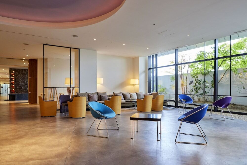 ロビーラウンジ