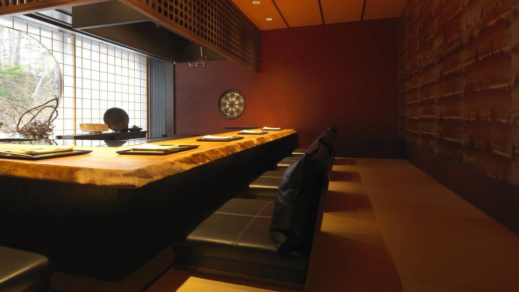 鉄板焼「アシリ」店内 / 4