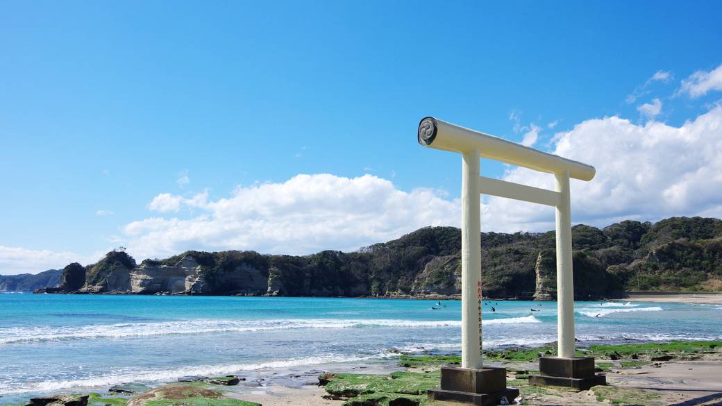 勝浦 鵜原海岸 八坂神社の鳥居 / 1