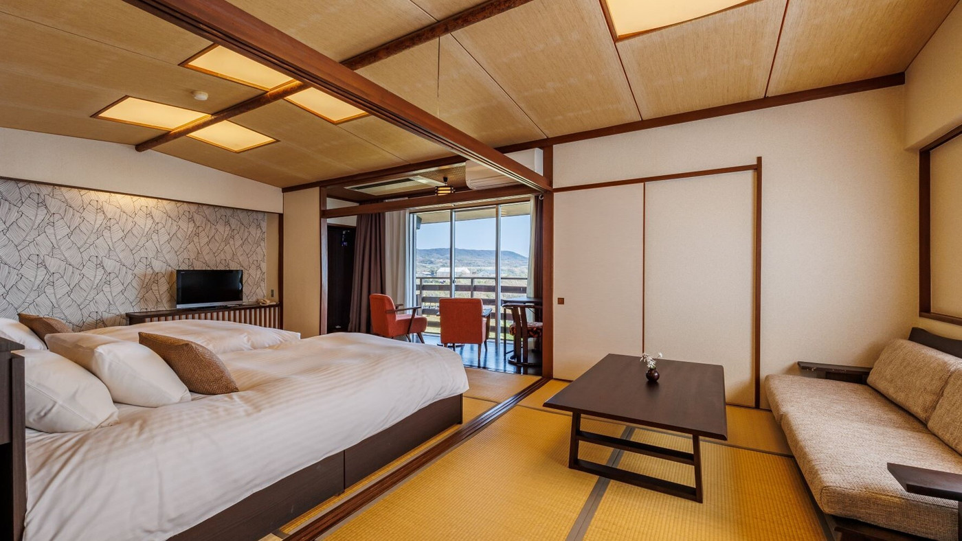 シーカヤックやサザエ獲り、朝ヨガで佐渡の魅力を体感できるリゾートホテル4232604