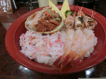 「近江町市場寿し」料理 59971 香箱蟹丼 \1,580
