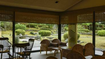 ロビー応接スペース / 3