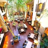 ロビーラウンジ / 3