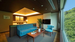 客室温泉展望風呂付ラグジュアリー 牛肉コースディナー 禁煙 (50平米・定員3名)