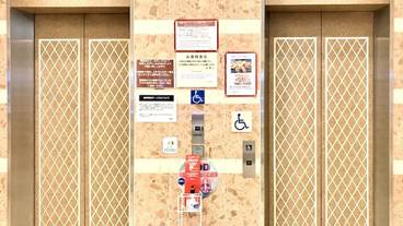 エレベーター / 1