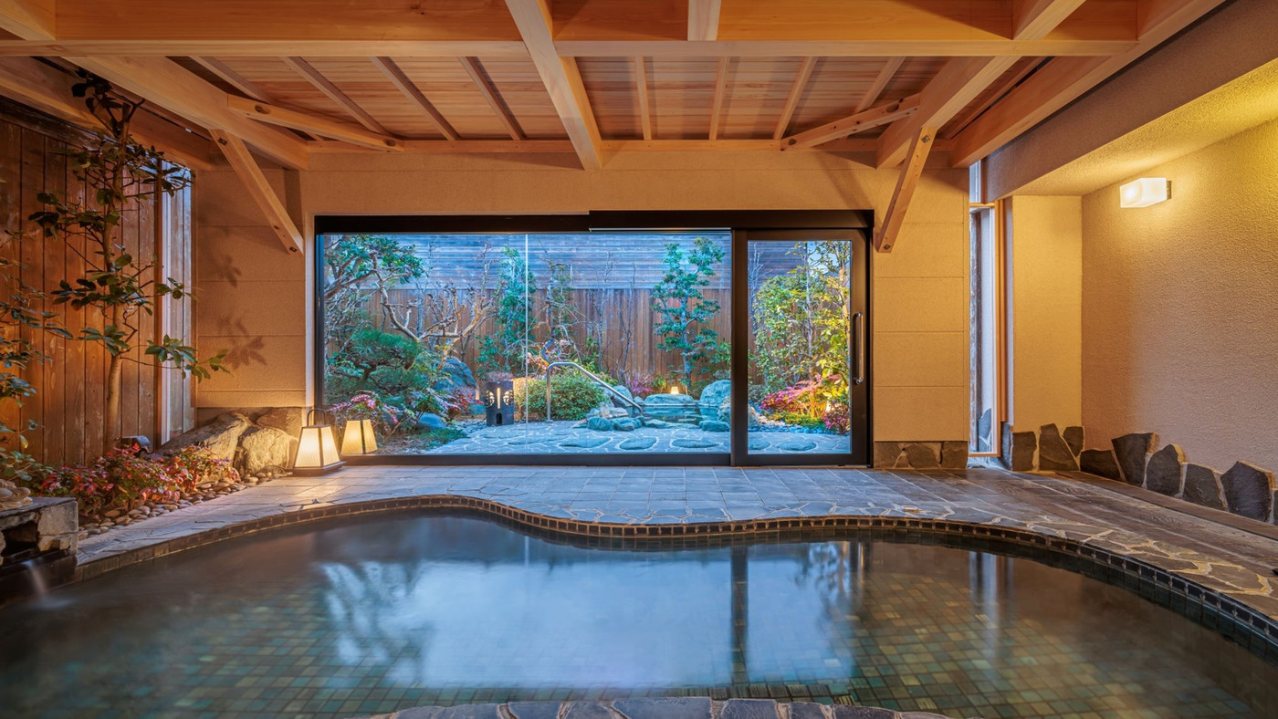 元魚屋さんの宿ならではの海鮮料理が自慢！滞在中は湯めぐりも4068520