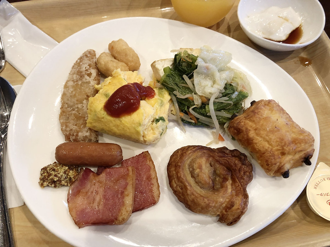 朝食ブッフェの一例