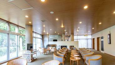 ロビー応接スペース / 3