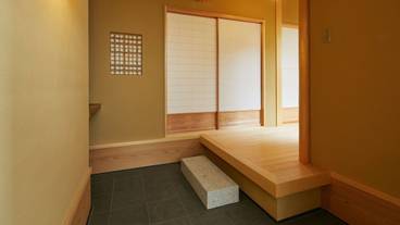 内部エントランス / 2