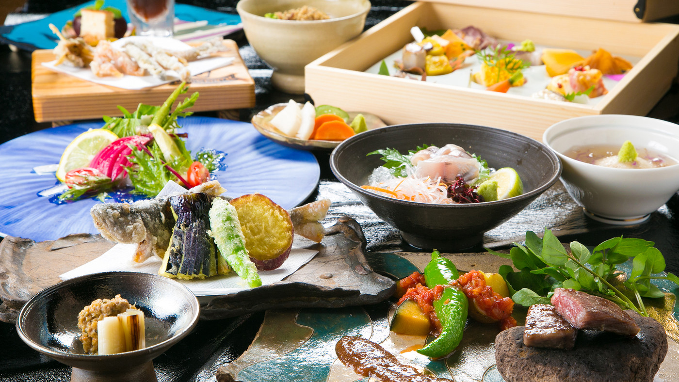 自然の息吹を感じる格別の湯船「宿房 翡翠之庄 The Kingfisher resort」3461169