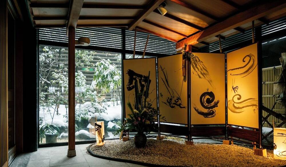 エントランス / 1