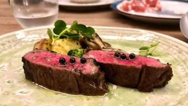 食事・飲み物 / 1