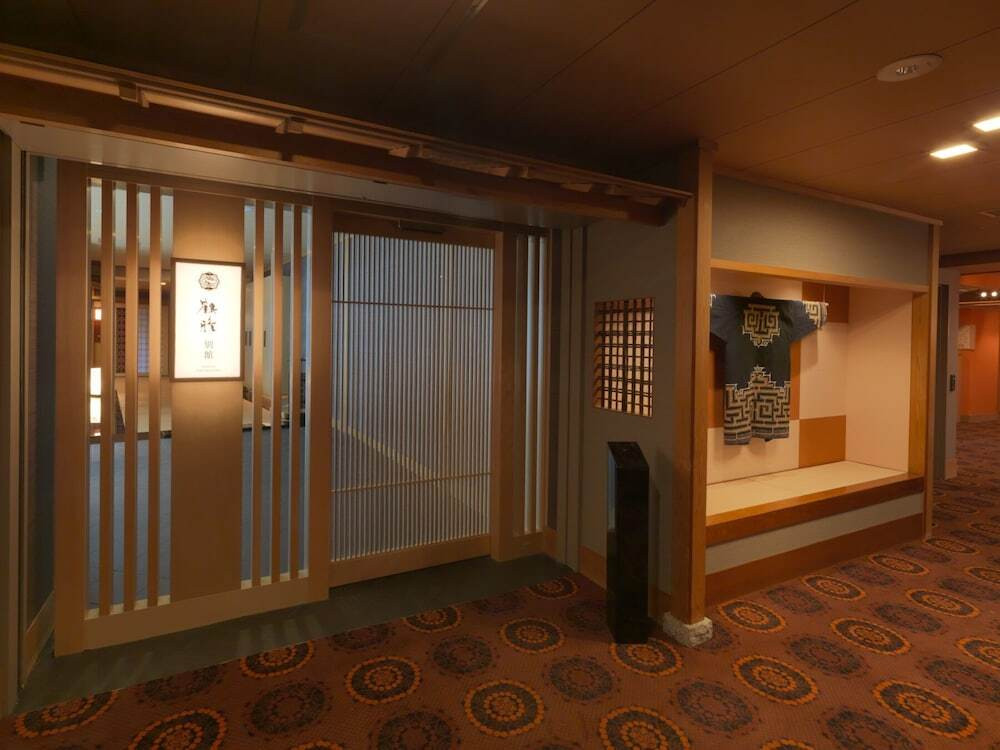 別館専用の入り口