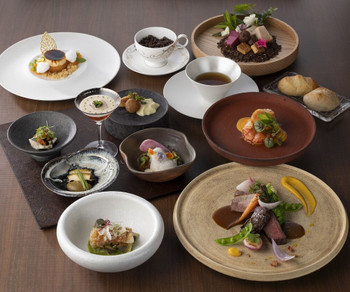 個室食事処でソムリエ厳選のワインとフレンチを堪能♡3927263