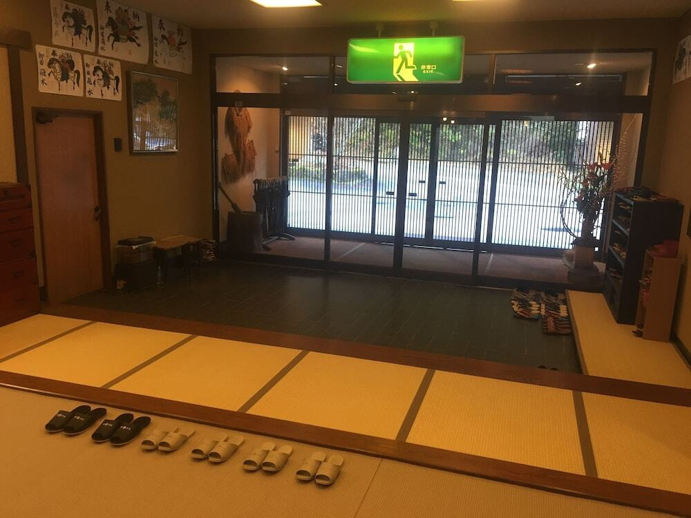 内部エントランス