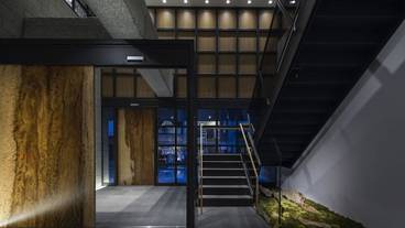 内部エントランス / 3