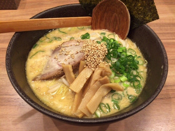 「ユトリ」料理 1159489 