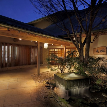 夜には三陸の恵みが詰まった会席料理を3480543