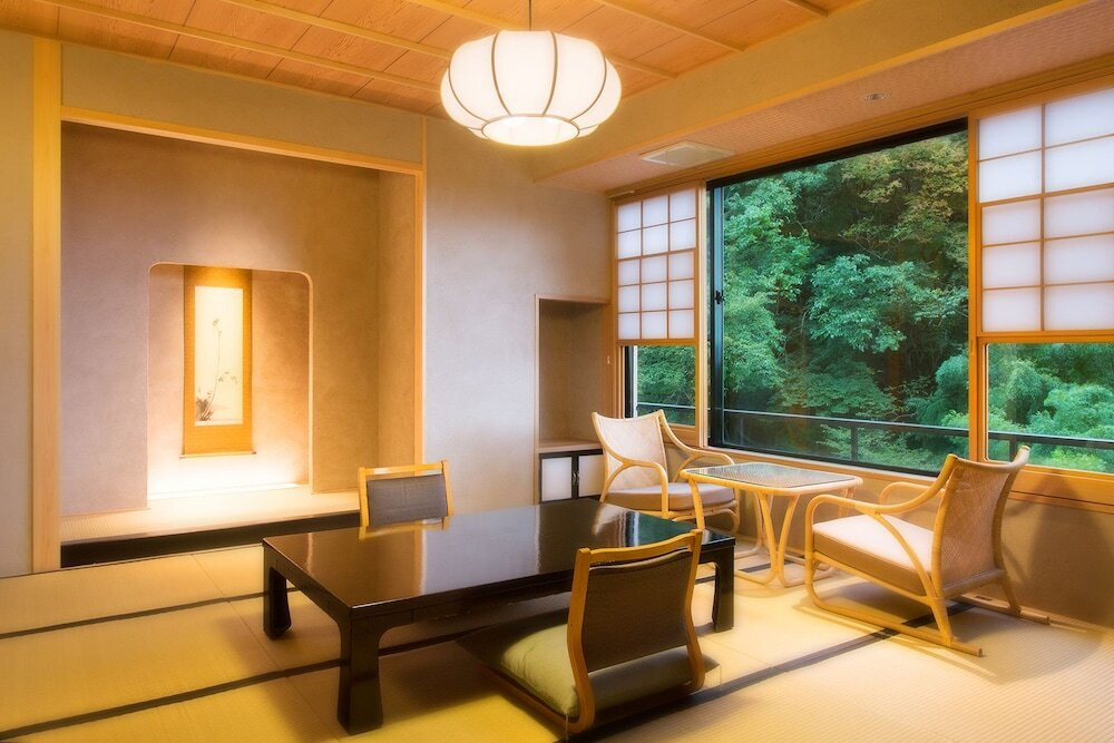 渓流や深山の風景など、常に窓の外に絶景が広がる宿3559517
