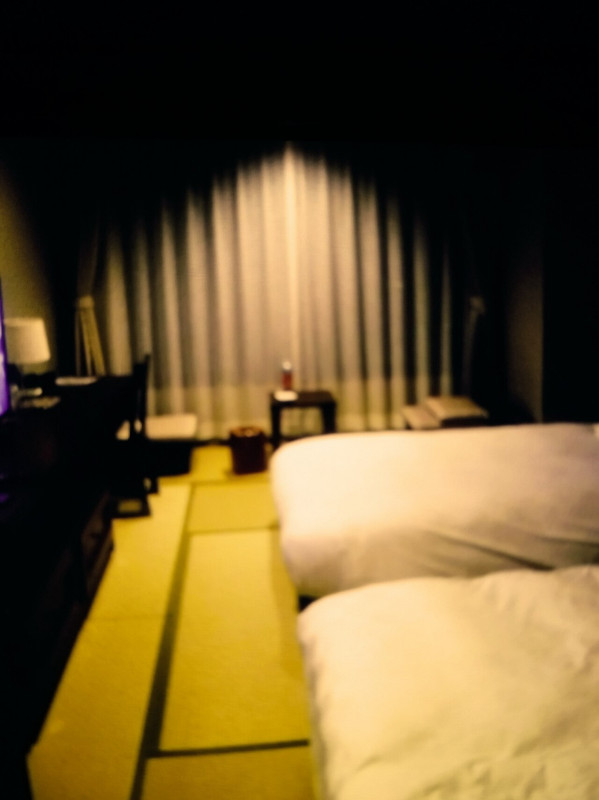 畳にベッド