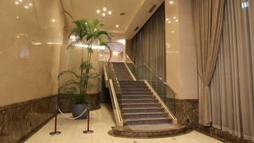 内部エントランス / 2